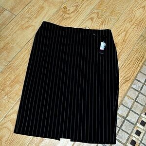 Tahari pencil skirt never worn